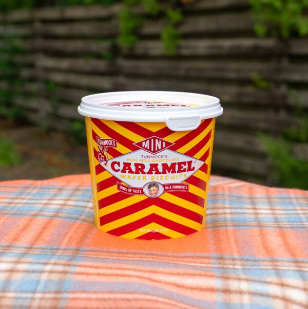 Tunnock's Caramel Wafers Mini Bites Tub - Image 2